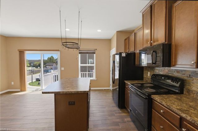 608 Muddy Creek RD, Chesapeake, VA 23324