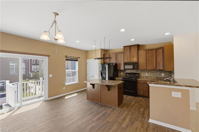 608 Muddy Creek RD, Chesapeake, VA 23324