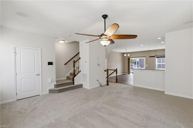 608 Muddy Creek RD, Chesapeake, VA 23324