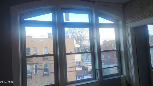 10 Garner Street, Cohoes, NY 12047