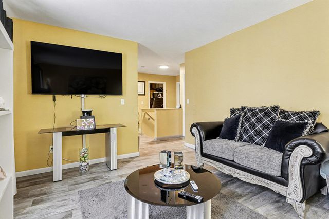 3853 Winding Path Drive, Canal Winchester, OH 43110