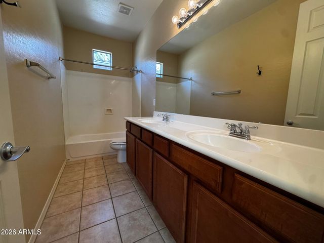 837 W VILLAGE Parkway, Litchfield Park, AZ 85340