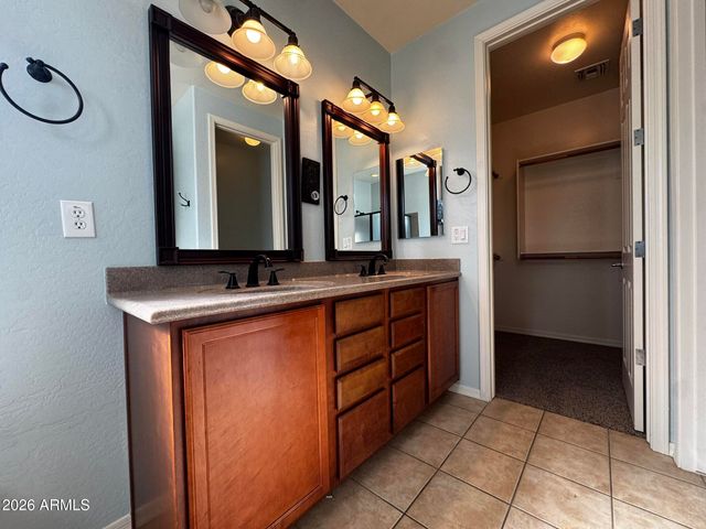 837 W VILLAGE Parkway, Litchfield Park, AZ 85340