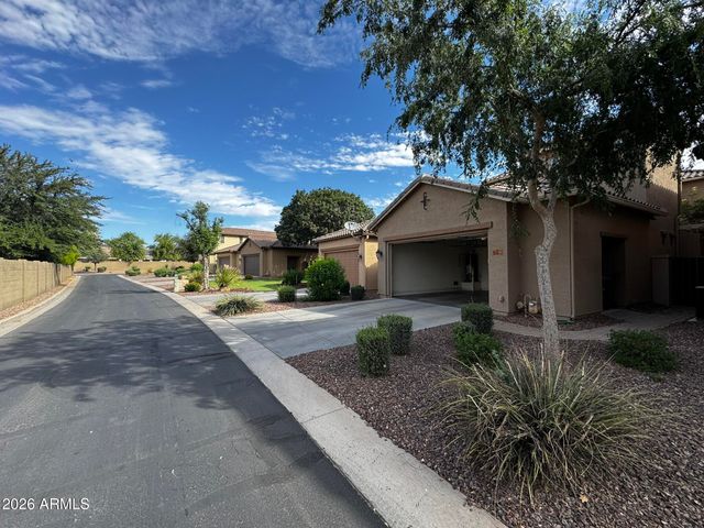 837 W VILLAGE Parkway, Litchfield Park, AZ 85340