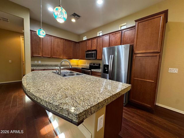 837 W VILLAGE Parkway, Litchfield Park, AZ 85340