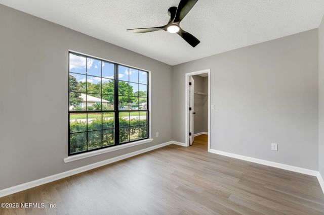 1112 DORWINION Drive, Jacksonville, FL 32225