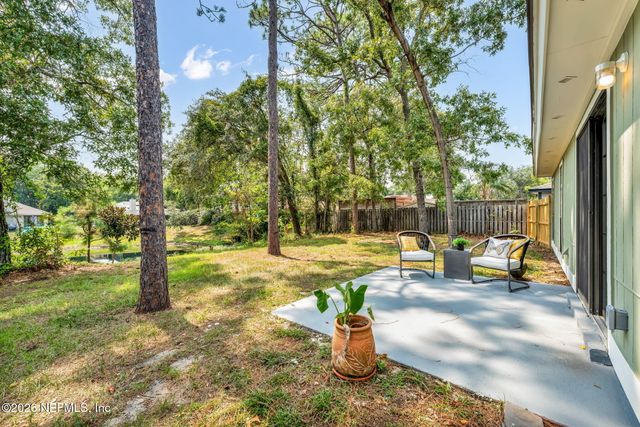1112 DORWINION Drive, Jacksonville, FL 32225