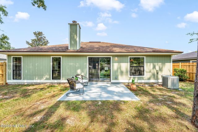 1112 DORWINION Drive, Jacksonville, FL 32225