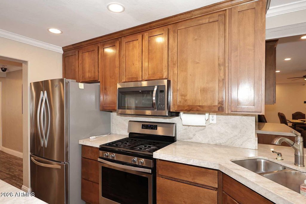 Image 11 of property listing at 3502 N 22 Street, Phoenix, AZ 85016