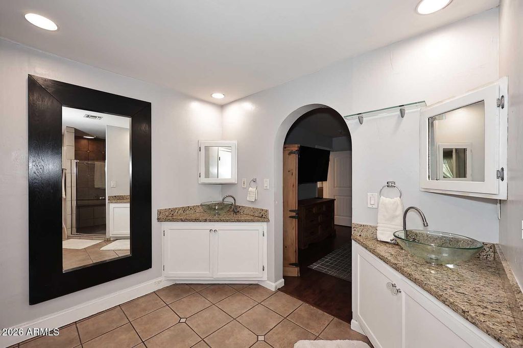 Image 17 of property listing at 3502 N 22 Street, Phoenix, AZ 85016