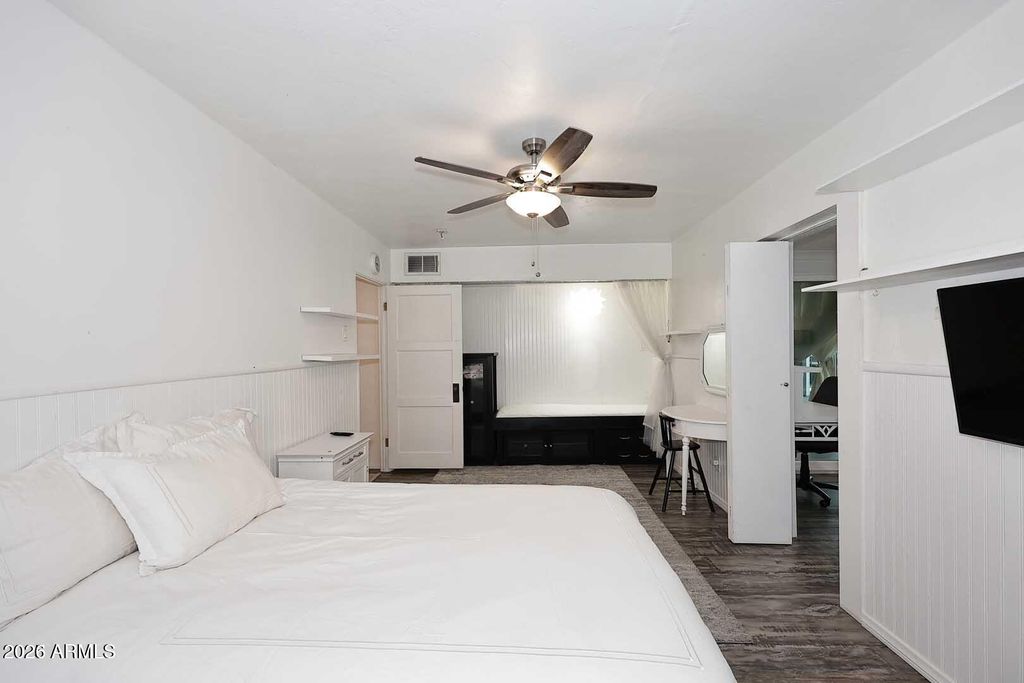 Image 18 of property listing at 3502 N 22 Street, Phoenix, AZ 85016