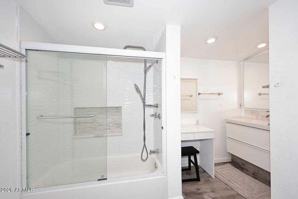 Image 19 of property listing at 3502 N 22 Street, Phoenix, AZ 85016