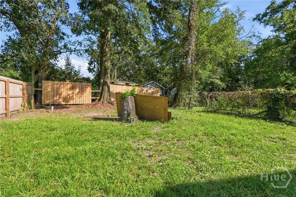 Image 29 of property listing at 212 Fell Street, Savannah, GA 31415