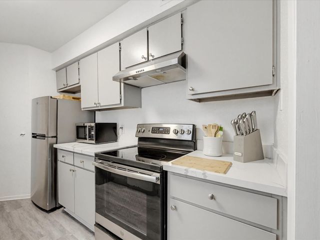 18800 Egret Bay Boulevard 1605, Webster, TX 77058