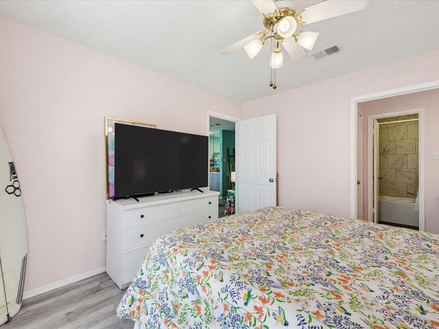 18800 Egret Bay Boulevard 1605, Webster, TX 77058