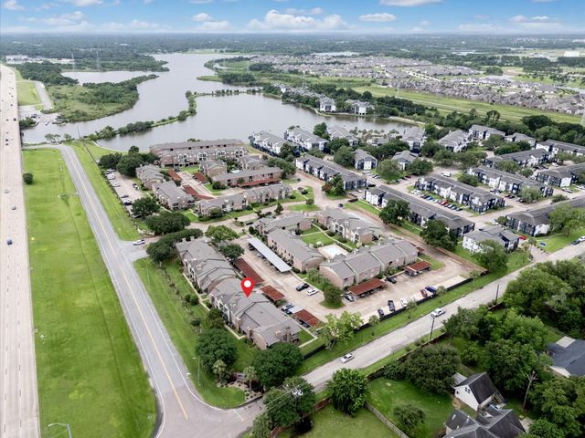 18800 Egret Bay Boulevard 1605, Webster, TX 77058