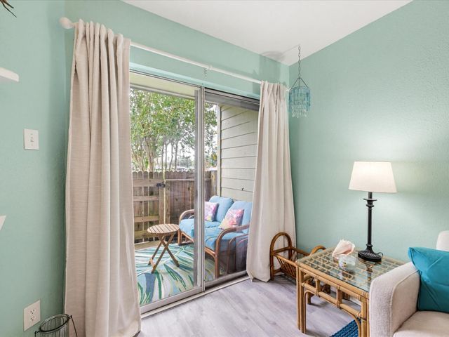 18800 Egret Bay Boulevard 1605, Webster, TX 77058