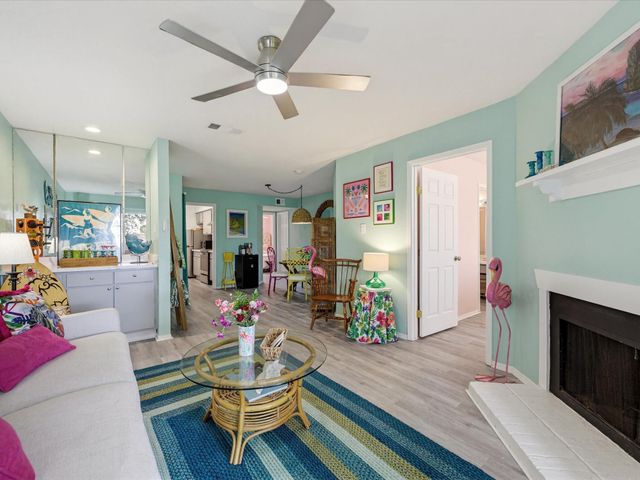18800 Egret Bay Boulevard 1605, Webster, TX 77058