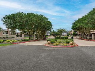 18800 Egret Bay Boulevard 1605, Webster, TX 77058