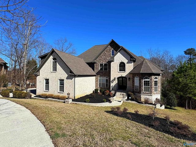 1 Sylvias Way SE, Huntsville, AL 35803