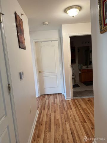 1035 dogwood Court 1035, New Brunswick, NJ 08901