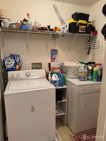 1035 dogwood Court 1035, New Brunswick, NJ 08901