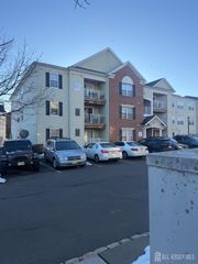 1035 dogwood Court 1035, New Brunswick, NJ 08901
