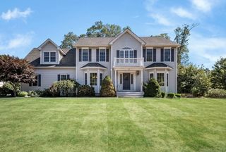 98 Arbor Crossing, East Lyme, CT 06333