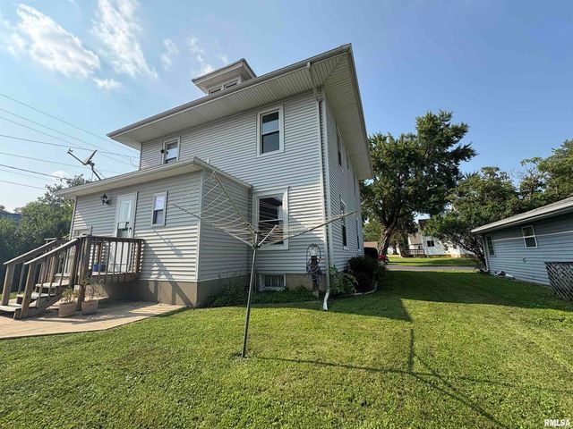 17 E 5TH Street, Milledgeville, IL 61051