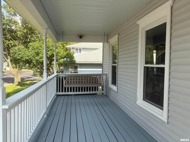 17 E 5TH Street, Milledgeville, IL 61051