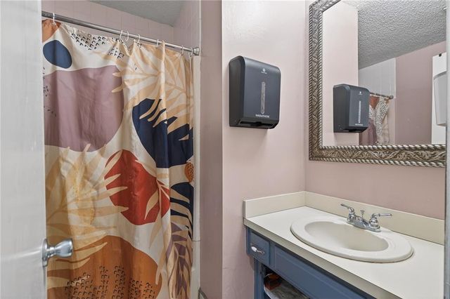 7921 Yecker Street, Kansas City, KS 66102