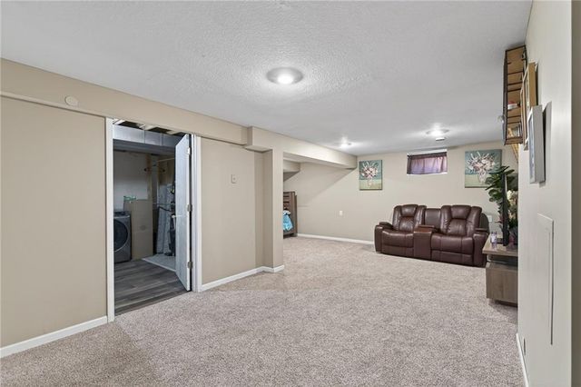 7921 Yecker Street, Kansas City, KS 66102