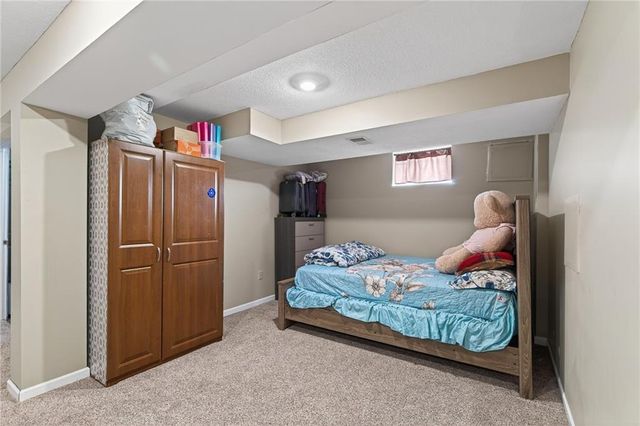 7921 Yecker Street, Kansas City, KS 66102