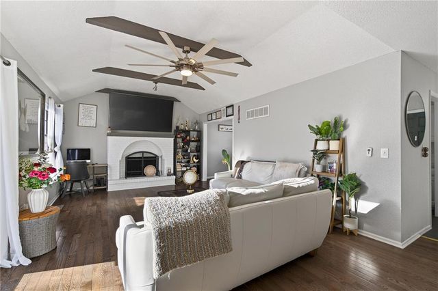 7921 Yecker Street, Kansas City, KS 66102