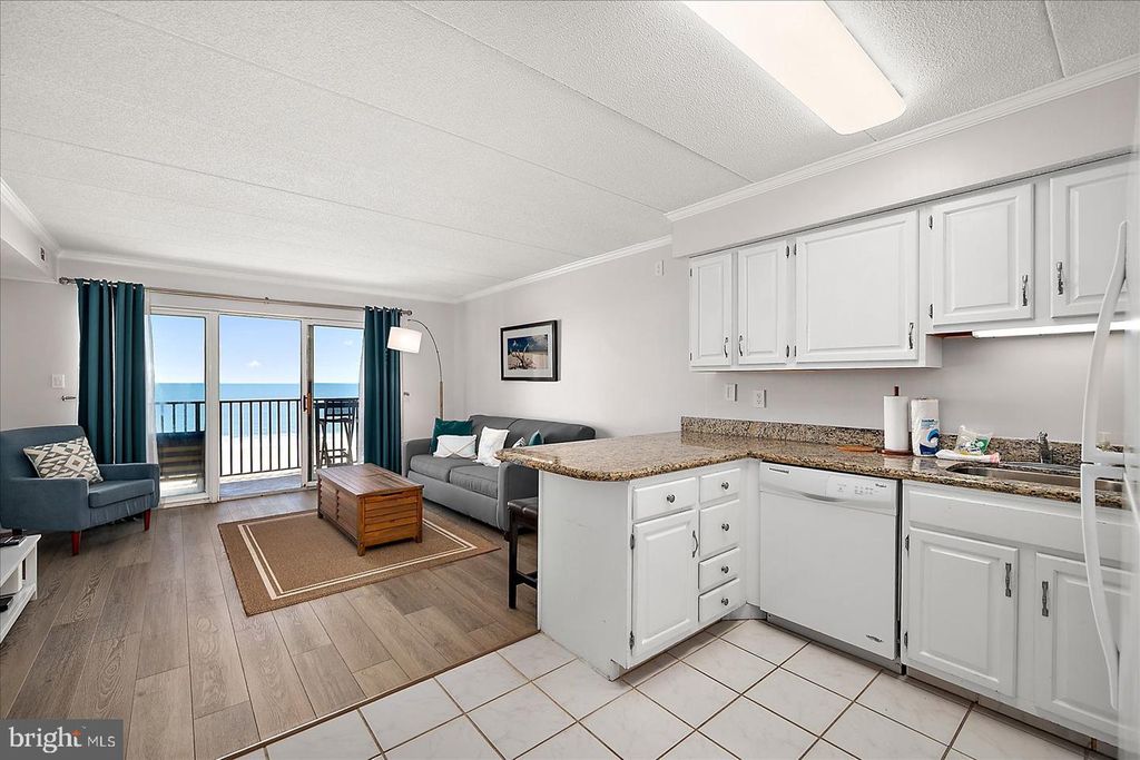 Image 13 of property listing at 10002 COASTAL HWY #307, Ocean City, MD 21842