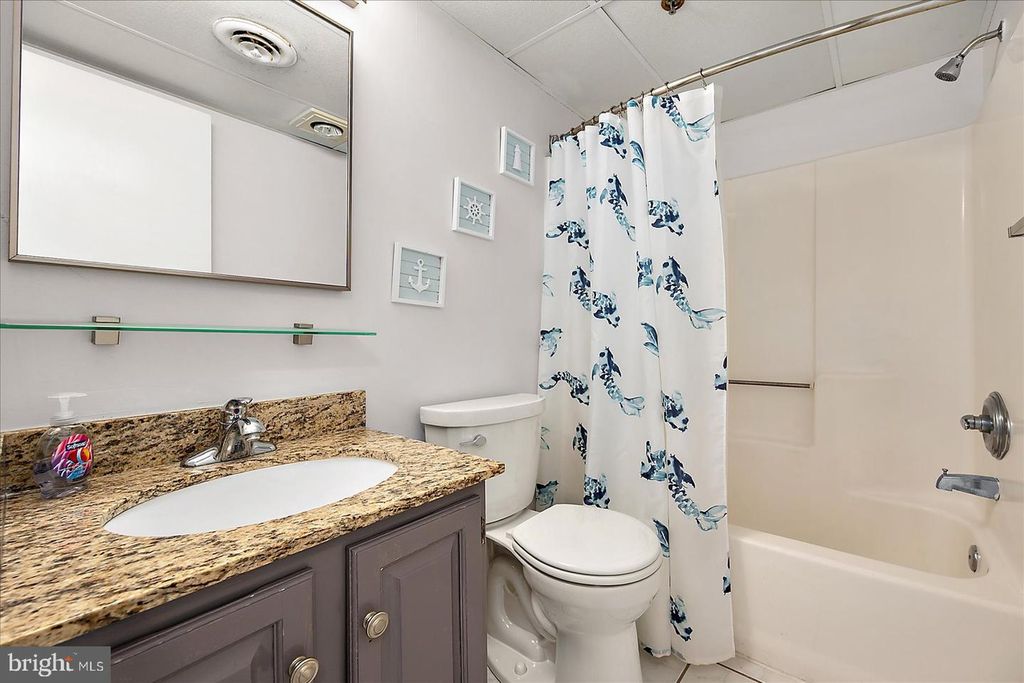 Image 19 of property listing at 10002 COASTAL HWY #307, Ocean City, MD 21842