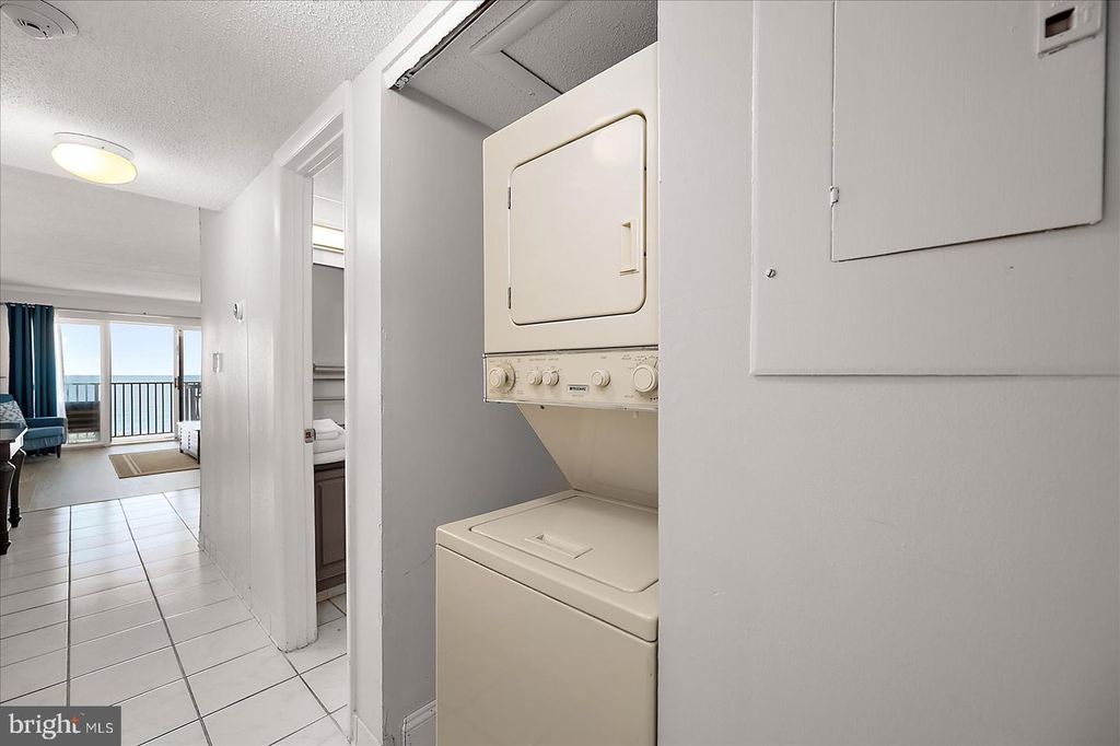 Image 24 of property listing at 10002 COASTAL HWY #307, Ocean City, MD 21842