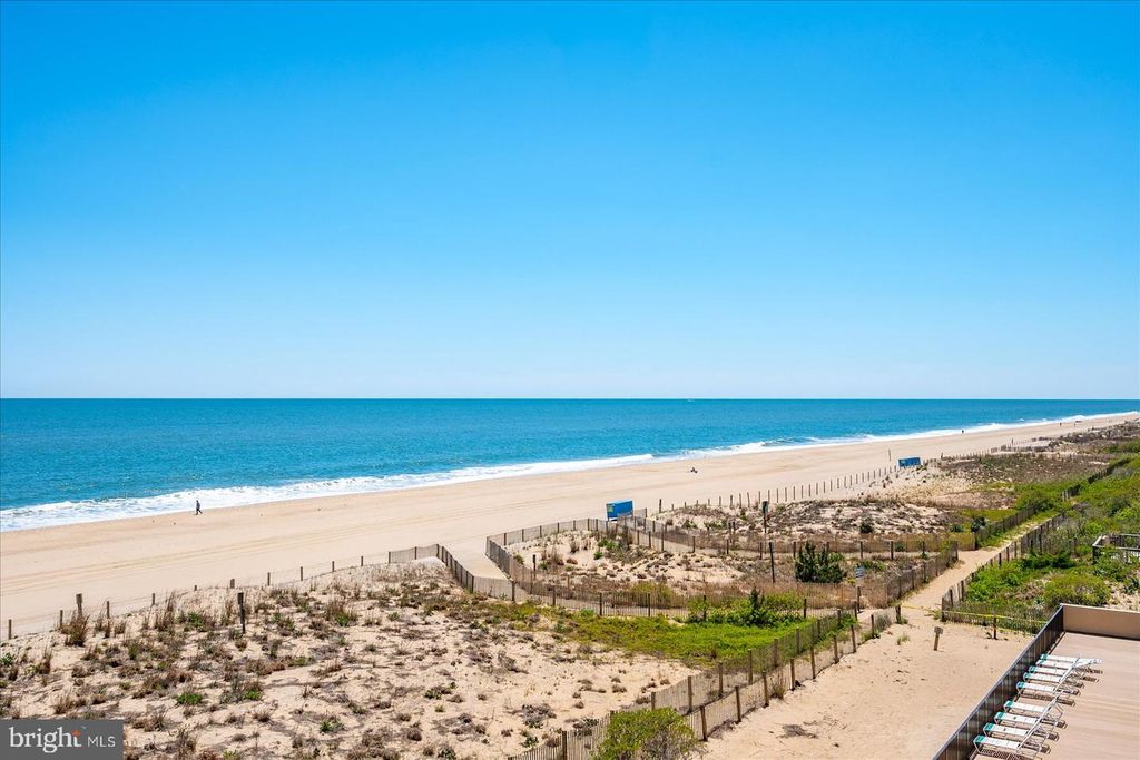 Image 26 of property listing at 10002 COASTAL HWY #307, Ocean City, MD 21842