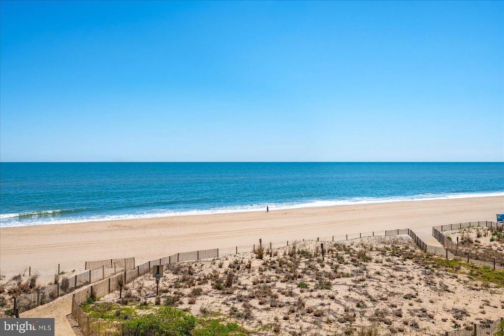 Image 27 of property listing at 10002 COASTAL HWY #307, Ocean City, MD 21842