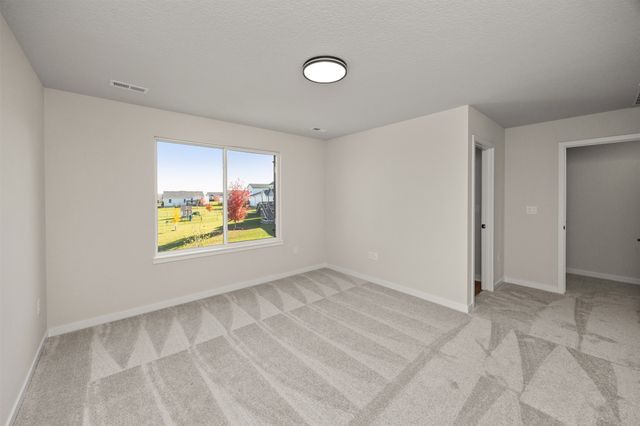 16619 Walnut Meadows Drive, Urbandale, IA 50323