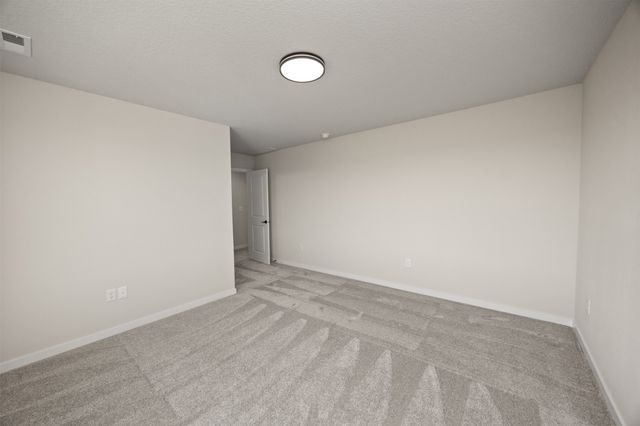 16619 Walnut Meadows Drive, Urbandale, IA 50323