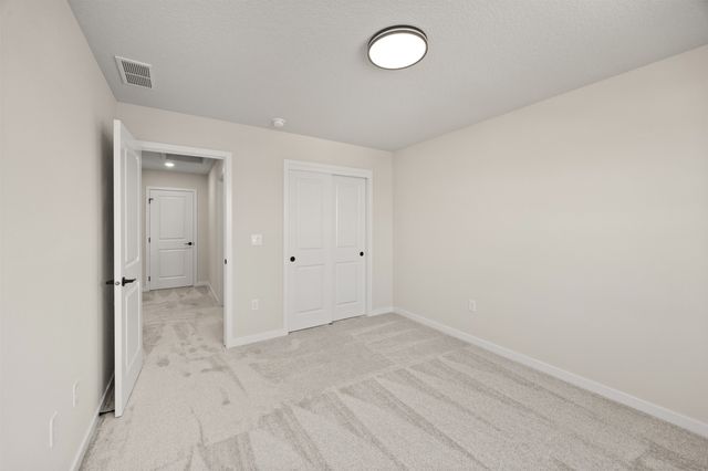 16619 Walnut Meadows Drive, Urbandale, IA 50323