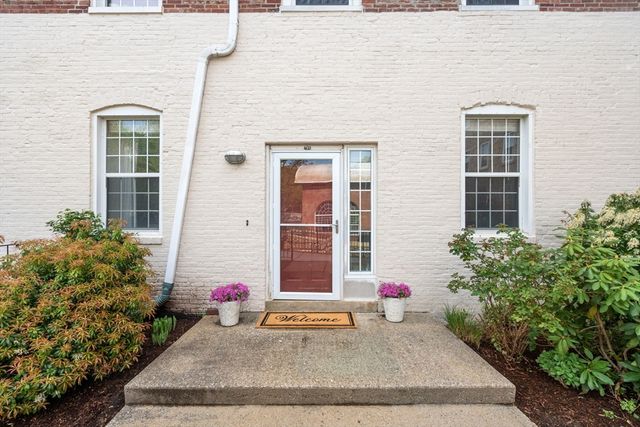 7 S Stone Mill Drive 403, Dedham, MA 02026