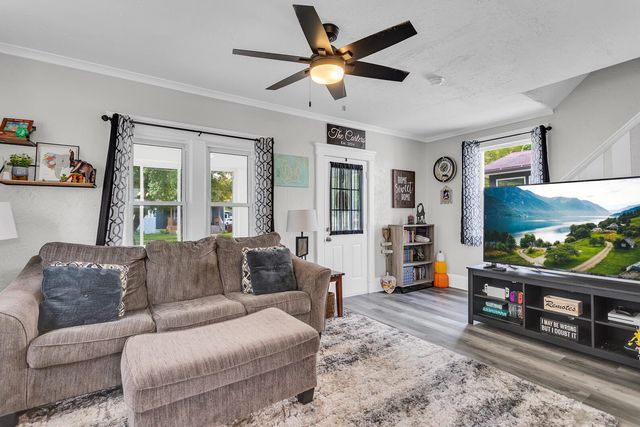 503 N Pleasant Street, Jackson City, MI 49202