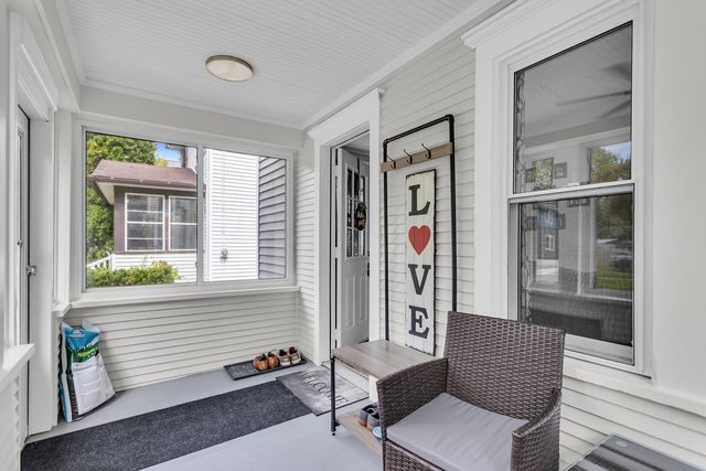 503 N Pleasant Street, Jackson City, MI 49202