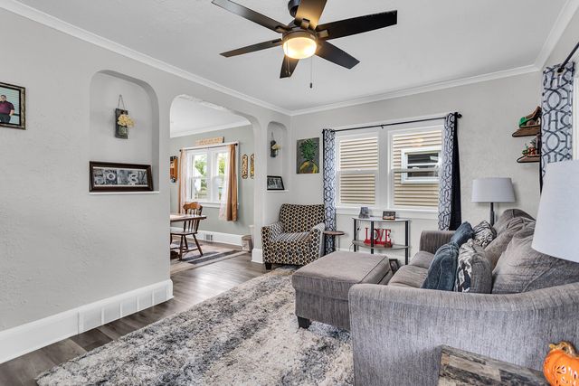 503 N Pleasant Street, Jackson City, MI 49202