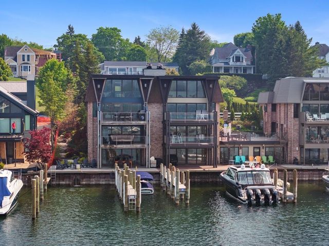 111B Belvedere Avenue, Charlevoix Twp, MI 49720