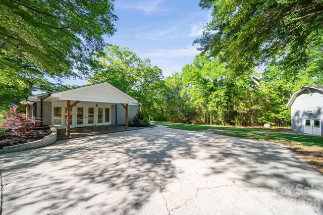 570 Crestside Drive SE, Concord, NC 28025