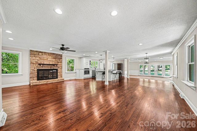 570 Crestside Drive SE, Concord, NC 28025