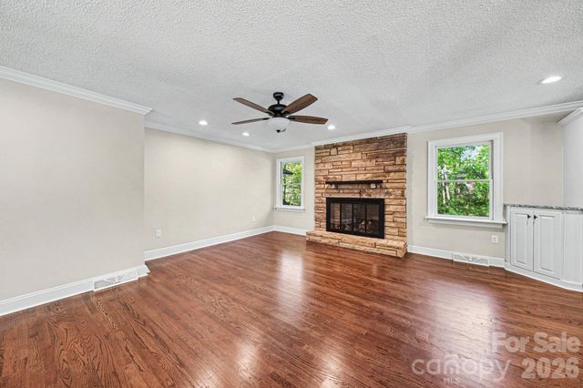 570 Crestside Drive SE, Concord, NC 28025